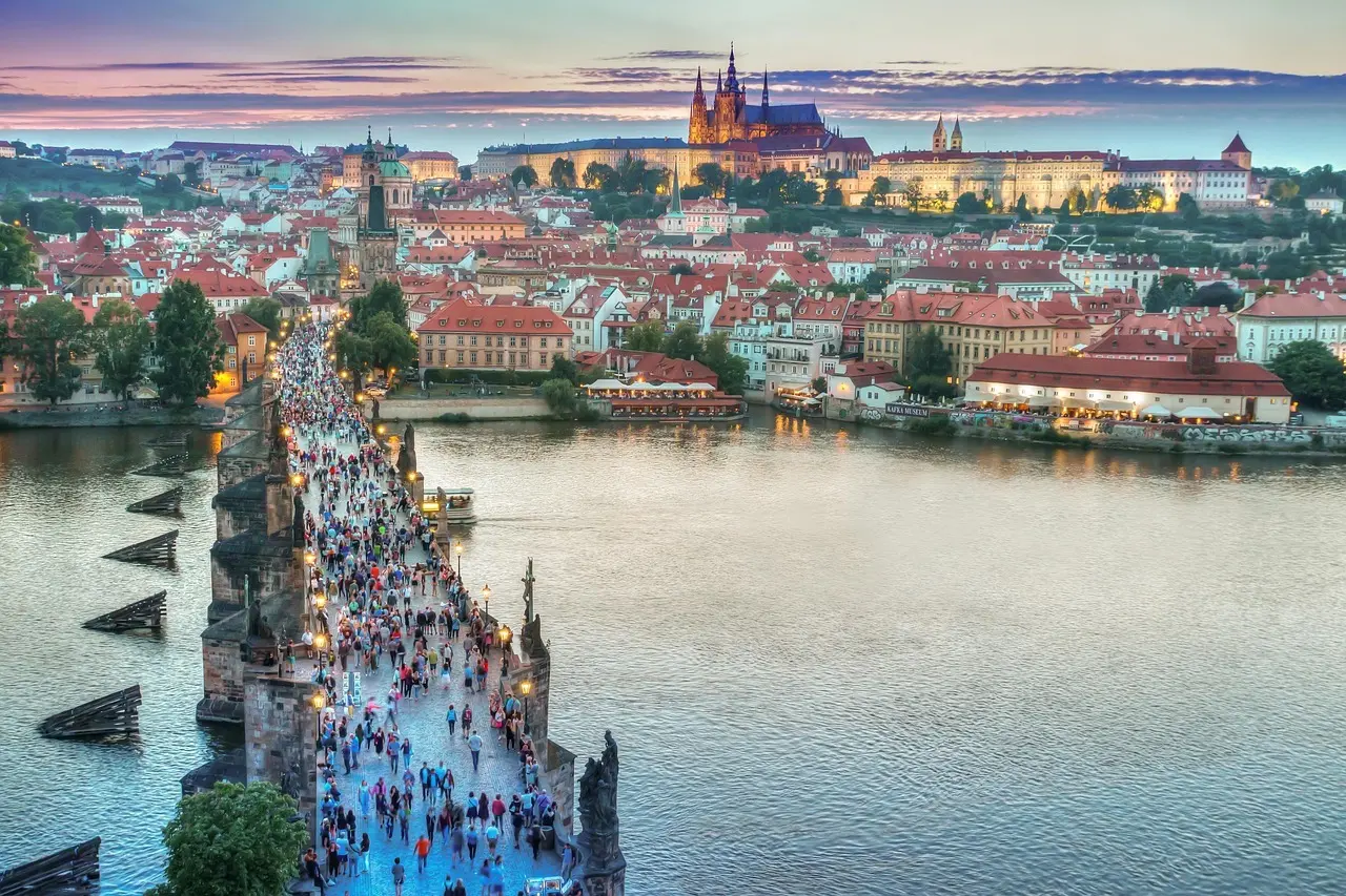 Hvordan er vejret i Prag i uge 29?