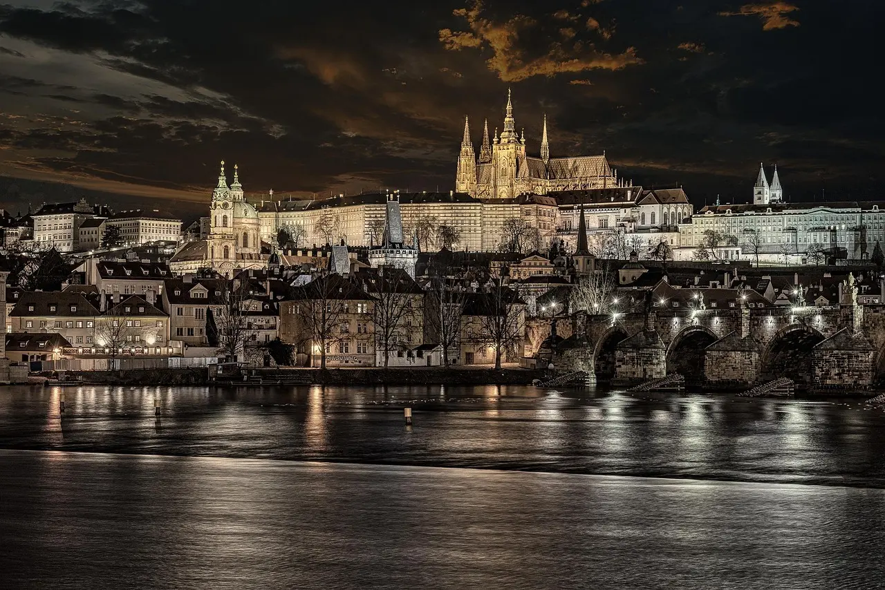 Hvordan er vejret i Prag i uge 30?